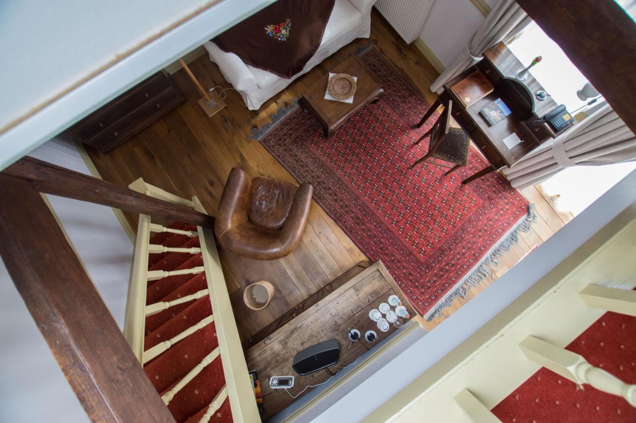 Paedaste Manor Bagian luar foto